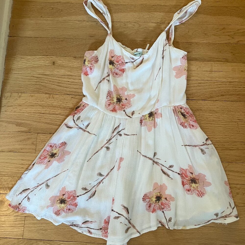 S Flowery White Urban Outfitters Romper